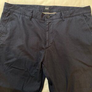BOSS Men's Navy Crigan Reg. Fit Chinos - size US 34 Reg.